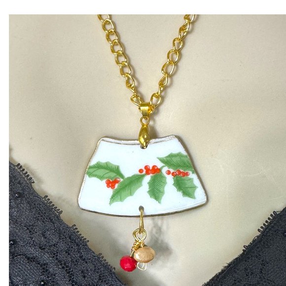Holly Broken China Artisan Pendant w/ Pearls & Coral Berries & Bows Collection - Picture 5 of 17